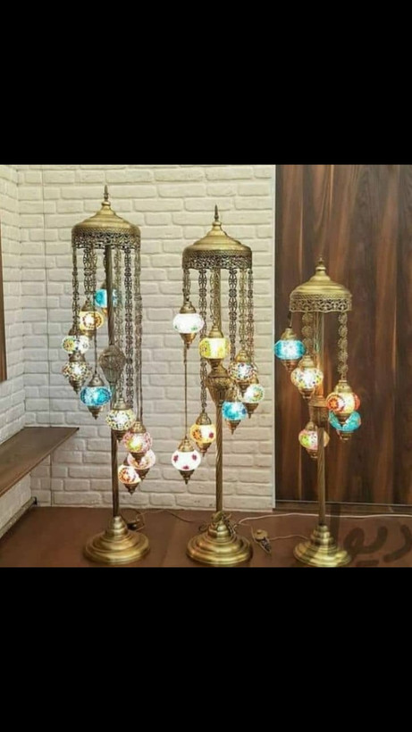 ,لوستر کنار سالنی دیوار کوب و اباژورمراکشی و برنجی