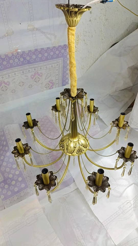,لوستر کنار سالنی دیوار کوب و اباژورمراکشی و برنجی